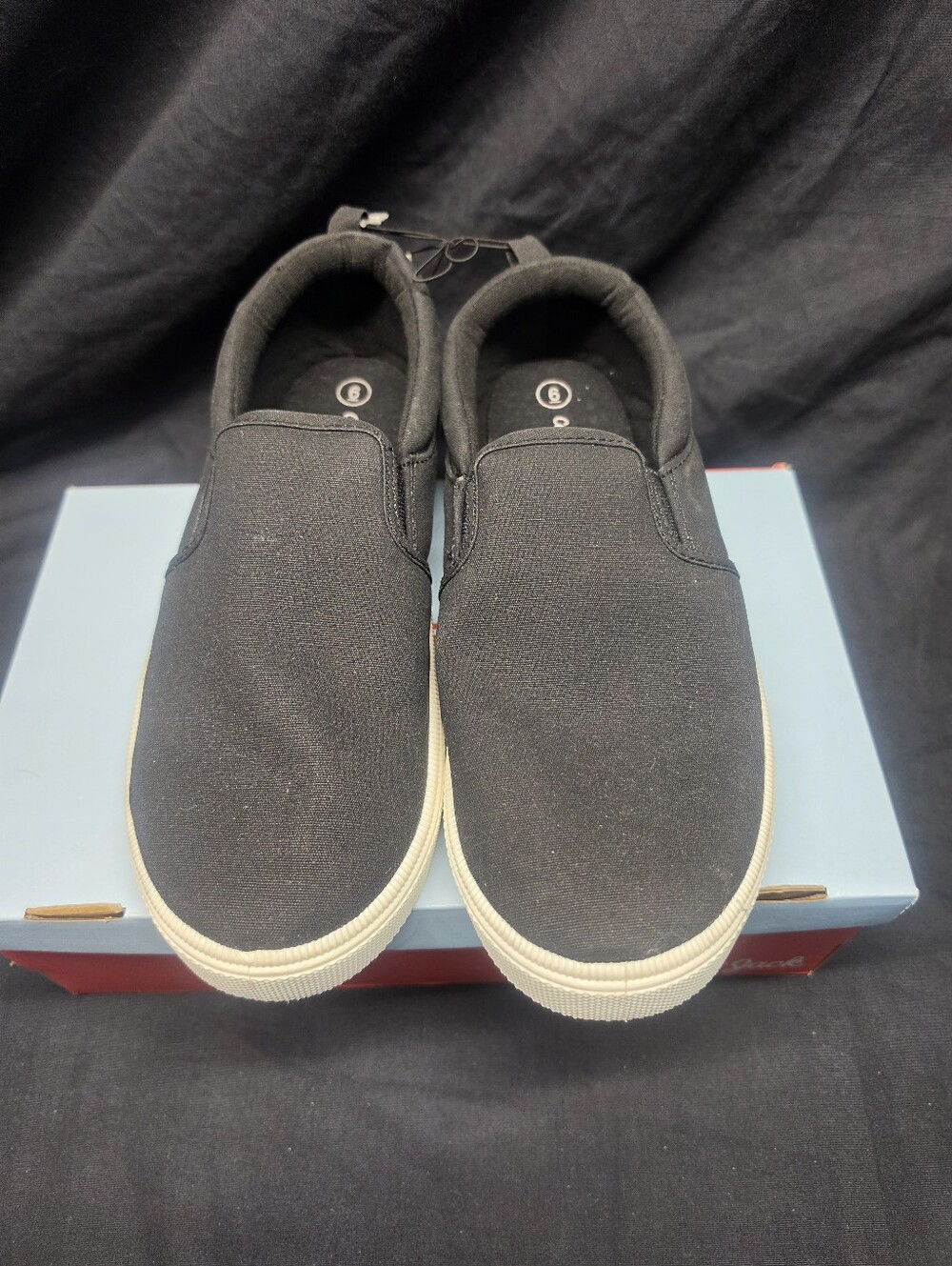 Cat & Jack Hollis Black Slip-On Sneakers Kids Size 6 NWT